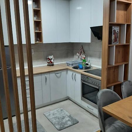 Apartman,,Kul"Life Lukavica Zewnętrze zdjęcie