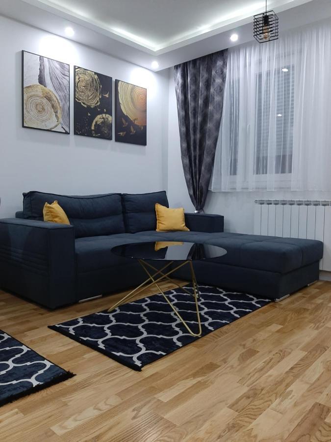Apartman,,Kul"Life Lukavica Zewnętrze zdjęcie