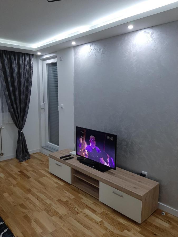 Apartman,,Kul"Life Lukavica Zewnętrze zdjęcie